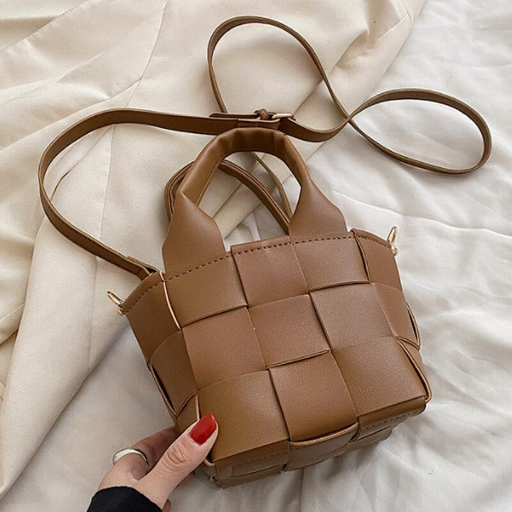 Nele |  Geflochtene Mini-Handtasche Cora