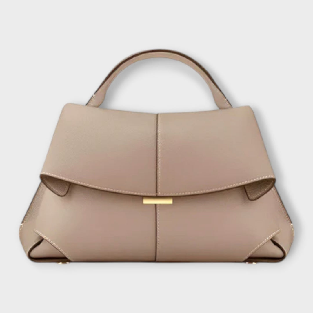Monika | Noora Tasche