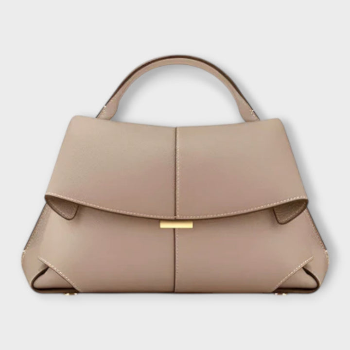 Monika | Noora Tasche