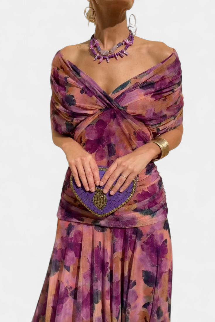 Florendra | Langes Kleid mit floralem Muster und V-Ausschnitt