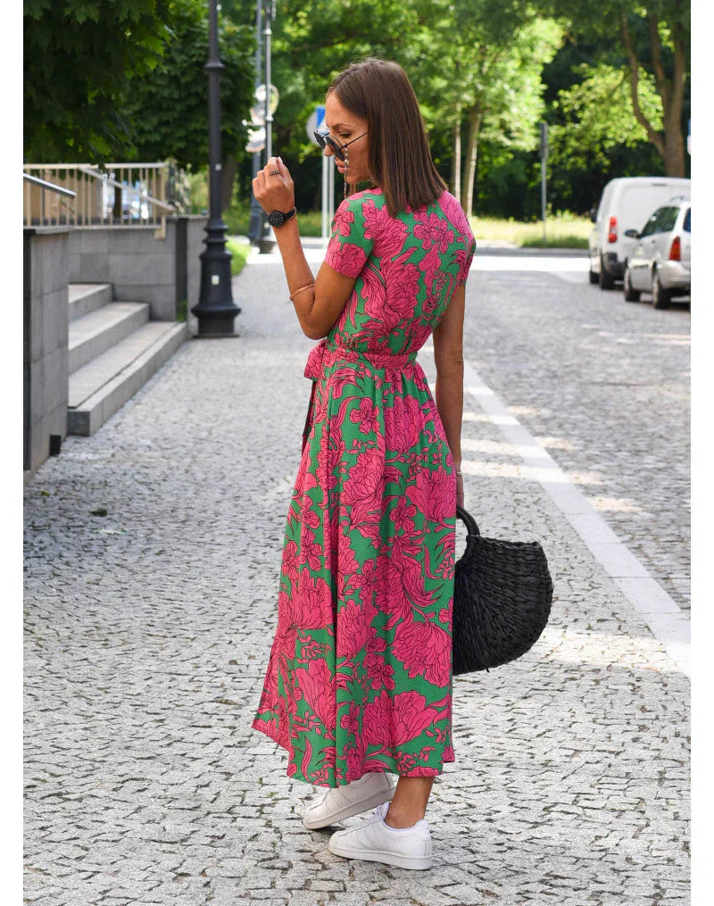 Julia | Elegantes Kleid mit V-Ausschnitt und figurbetonter Passform