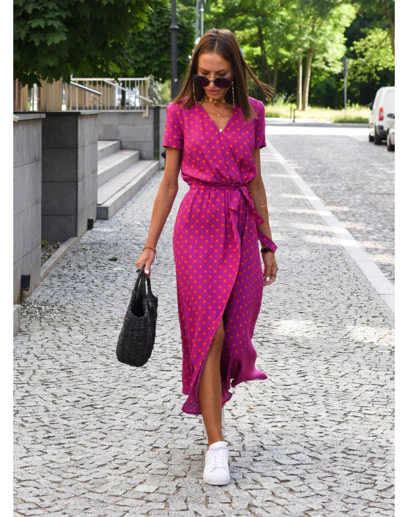 Julia | Elegantes Kleid mit V-Ausschnitt und figurbetonter Passform