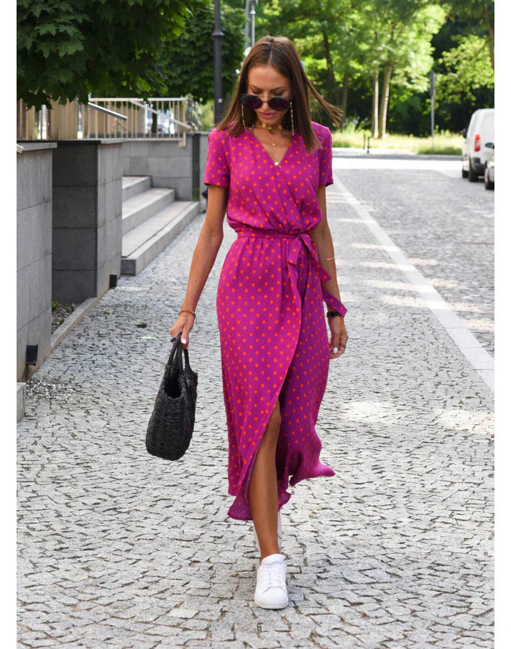 Julia | Elegantes Kleid mit V-Ausschnitt und figurbetonter Passform