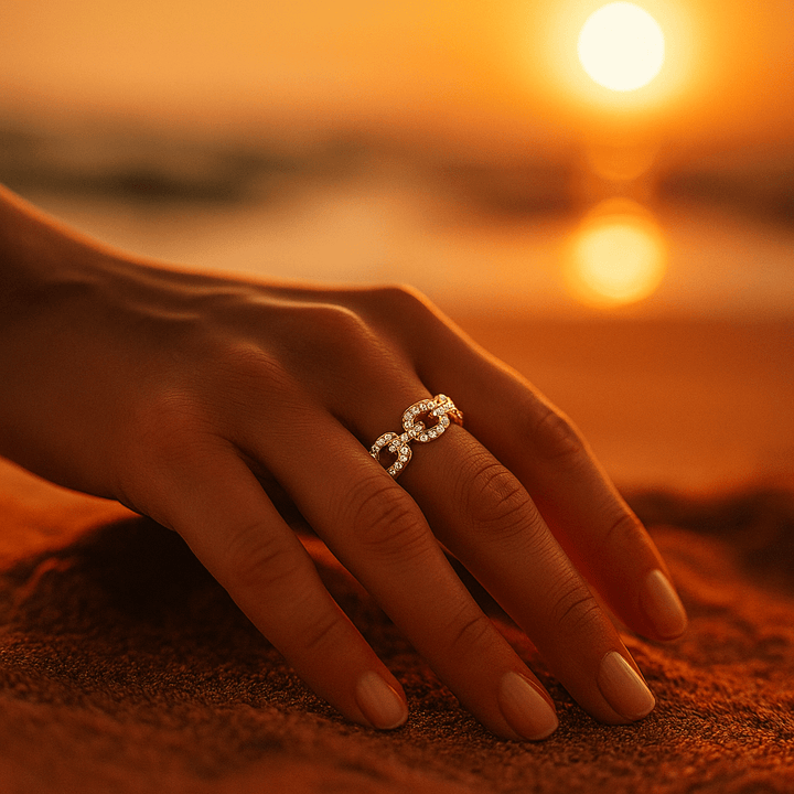 Karin | Ring aus Zirkoniumgold