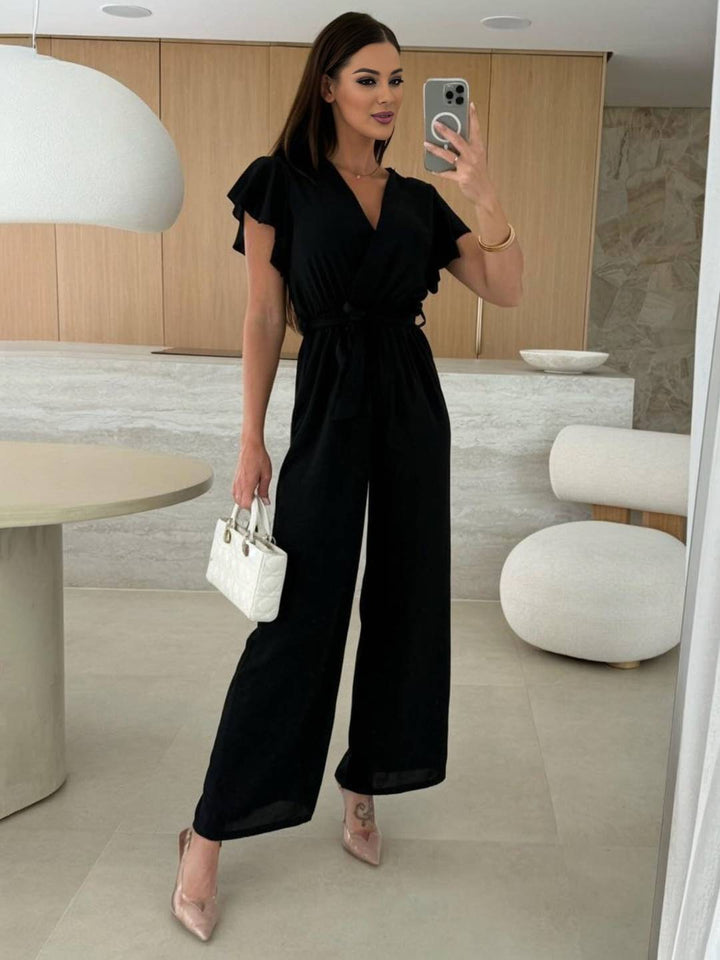 Paula | weit geschnittene Overalls mit ausgestelltem Bein, einfarbig, V-Ausschnitt, Gürtel, überlagerte Volants, lässig, für Damen