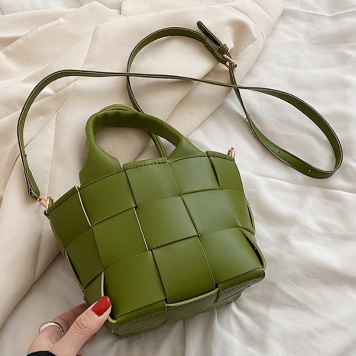 Nele |  Geflochtene Mini-Handtasche Cora