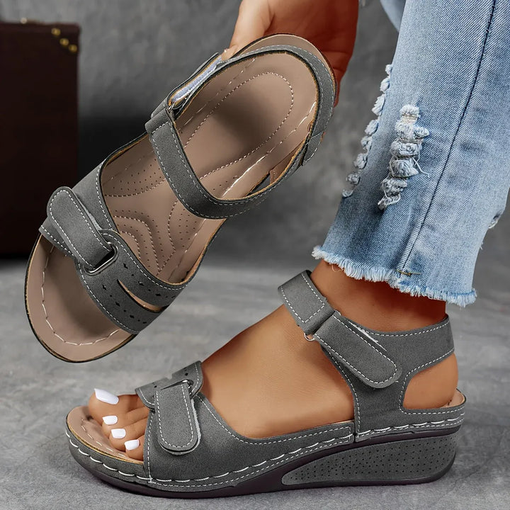 Clara | Elegante orthopädische Sandalen
