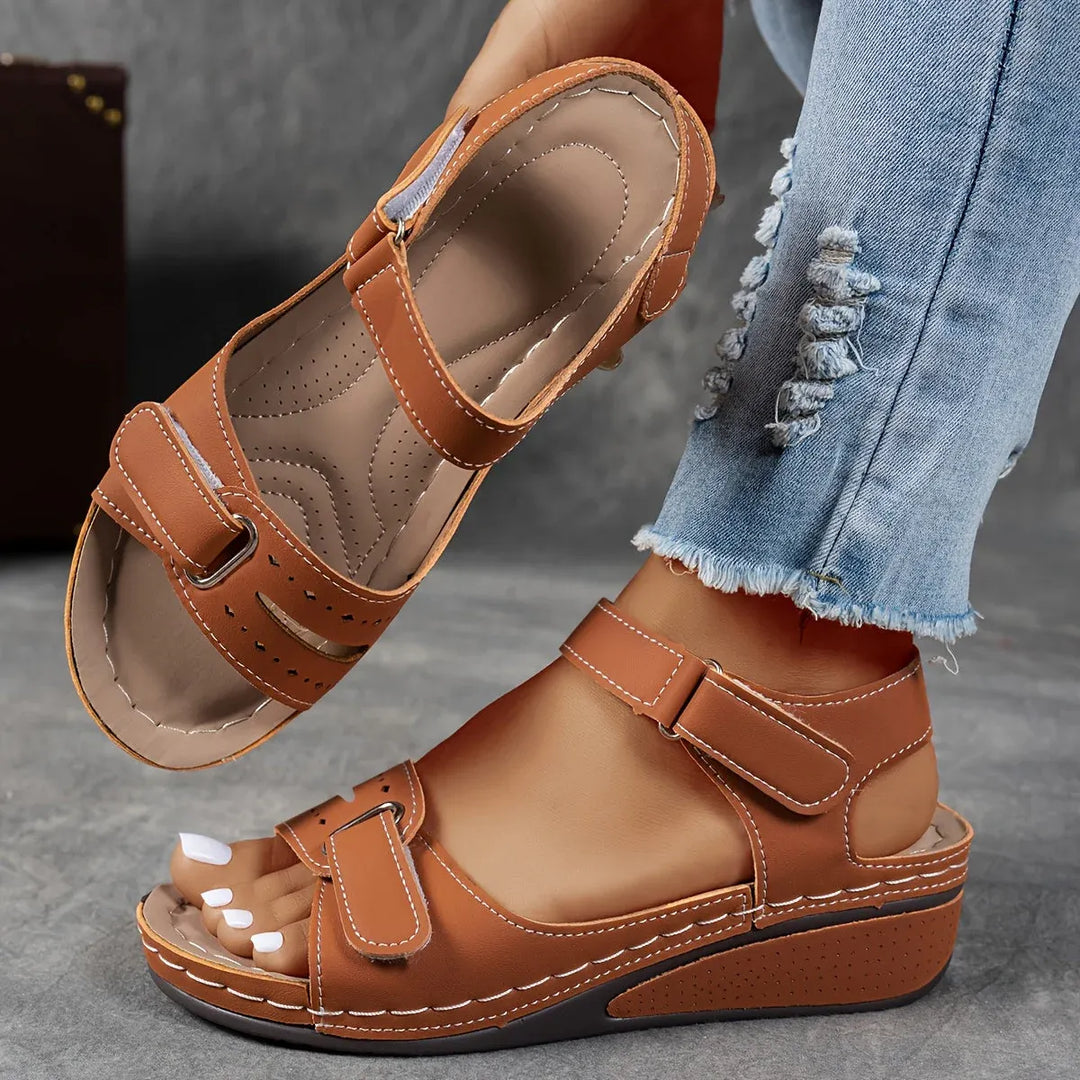 Clara | Elegante orthopädische Sandalen