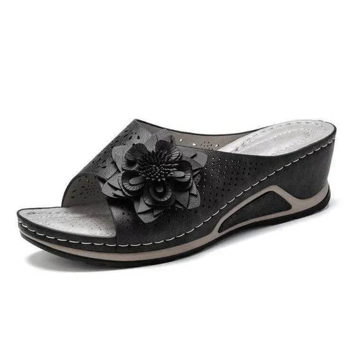 Kerstin | Orthopädische Sandalen aus weichem Leder mit Fußgewölbestütze