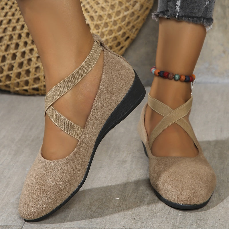 Chiara | Bequeme, leichte, rutschfeste, atmungsaktive flache orthopädische Schuhe für Frauen